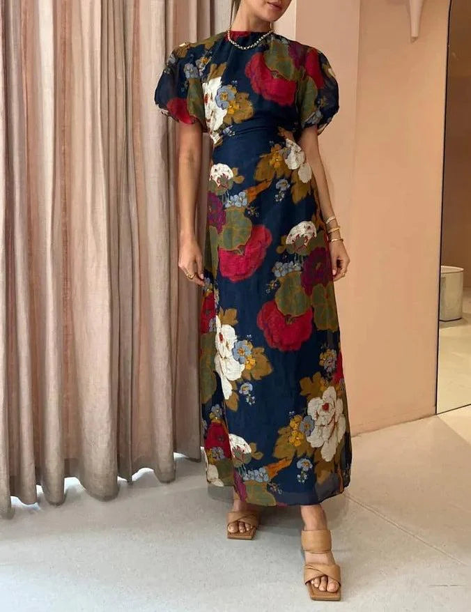 Robe longue bleu marine à col rond et manches courtes