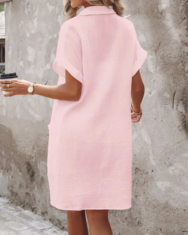 ÉLISE | ROBE DÉCONTRACTÉE AVEC COL COL RELEVÉ, MANCHES COURTES ET BOUTONS, AVEC POCHE