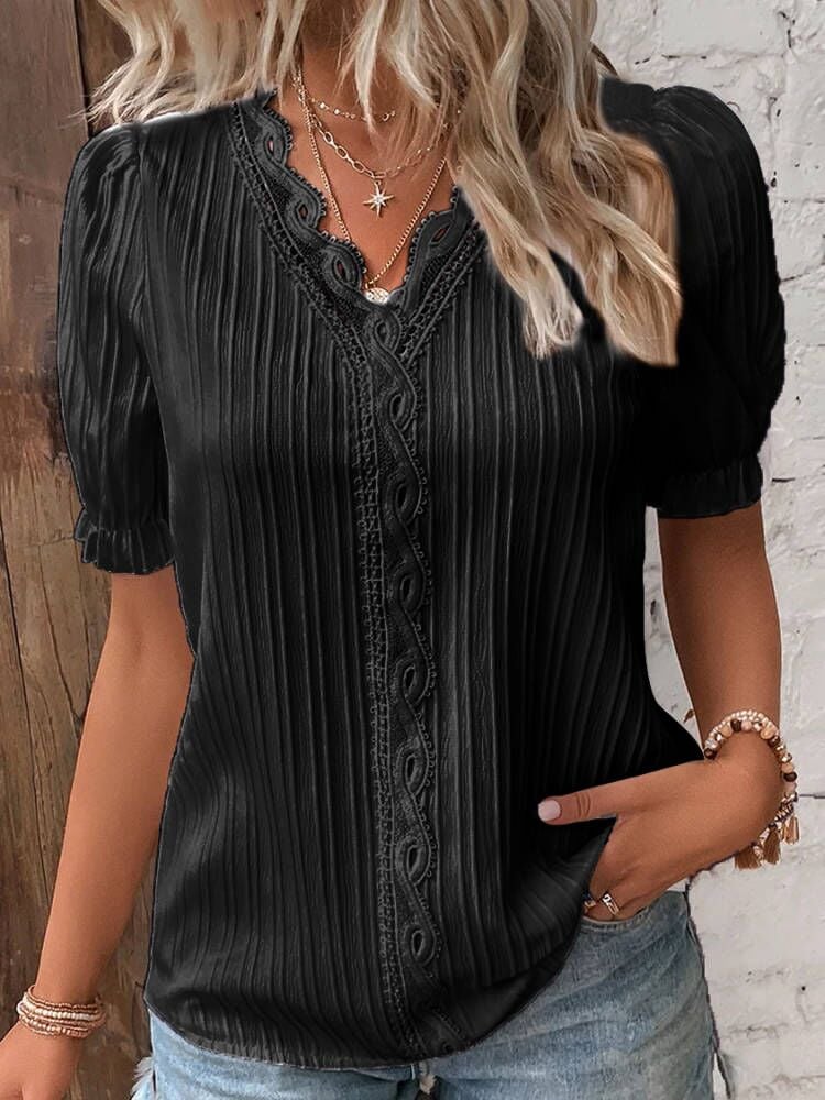 Chemise élégante en dentelle unie à col en V