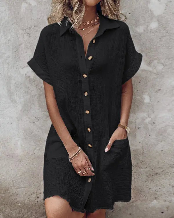 ÉLISE | ROBE DÉCONTRACTÉE AVEC COL COL RELEVÉ, MANCHES COURTES ET BOUTONS, AVEC POCHE