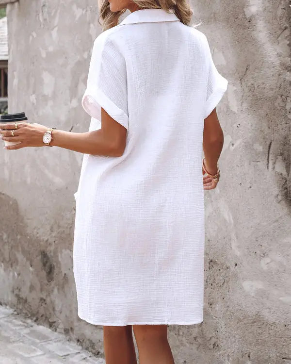 ÉLISE | ROBE DÉCONTRACTÉE AVEC COL COL RELEVÉ, MANCHES COURTES ET BOUTONS, AVEC POCHE