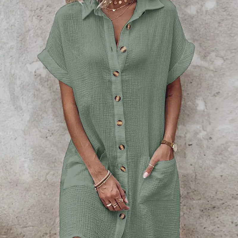 ÉLISE | ROBE DÉCONTRACTÉE AVEC COL COL RELEVÉ, MANCHES COURTES ET BOUTONS, AVEC POCHE