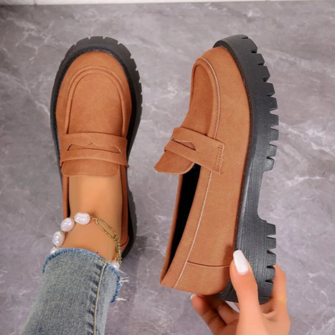 ANA | COMFORTABLE SUEDE LOAFERS WITH THICK, PADDED SOLE