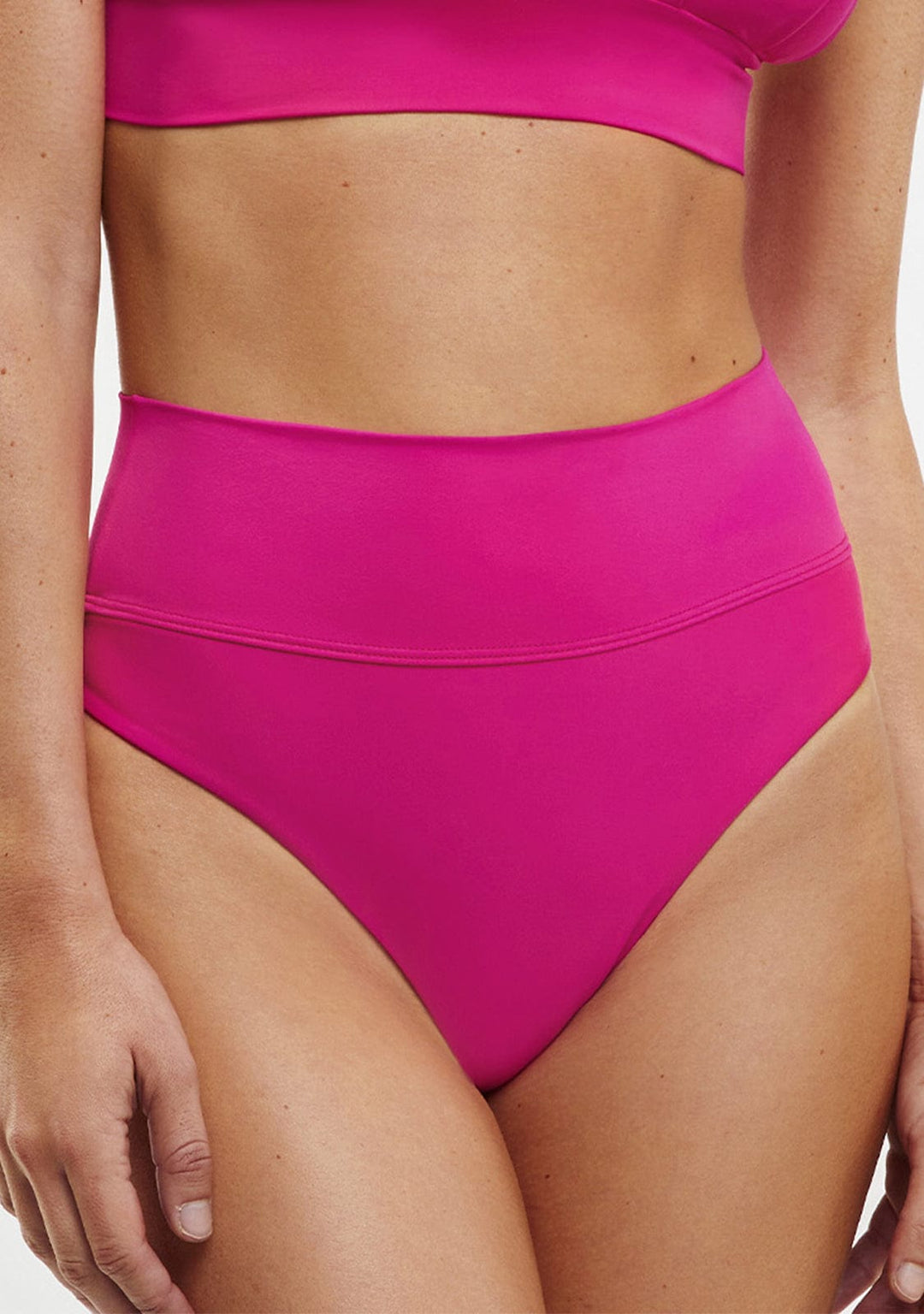 AURA | BIKINI NOIR AVEC HAUT DRAPÉ ET BAS TAILLE HAUTE