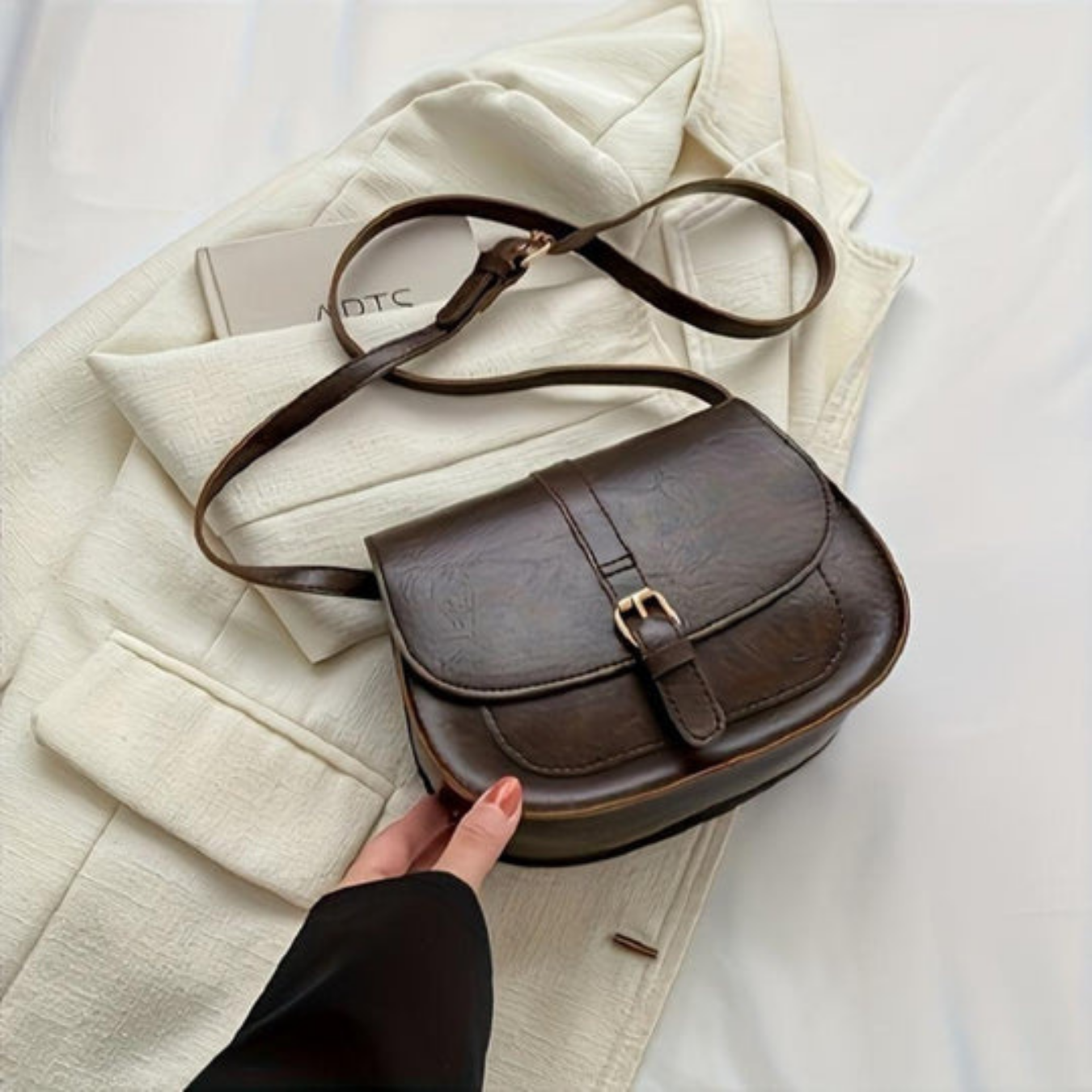 Evelyn | Sac bandoulière classique Saddle