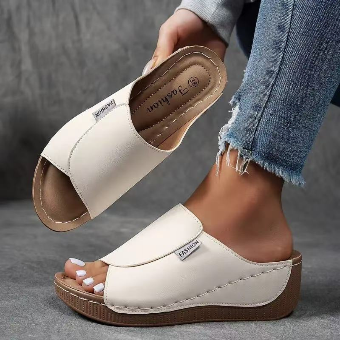 FASHION | SANDALES COMPENSÉES