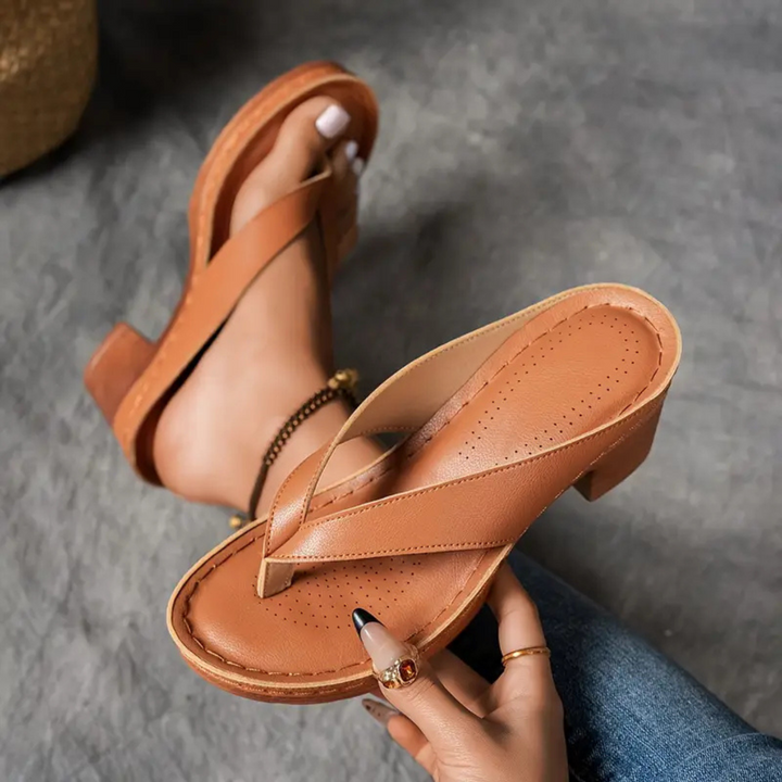 Clotilde | Sandales d'été à talons épais de couleur unie