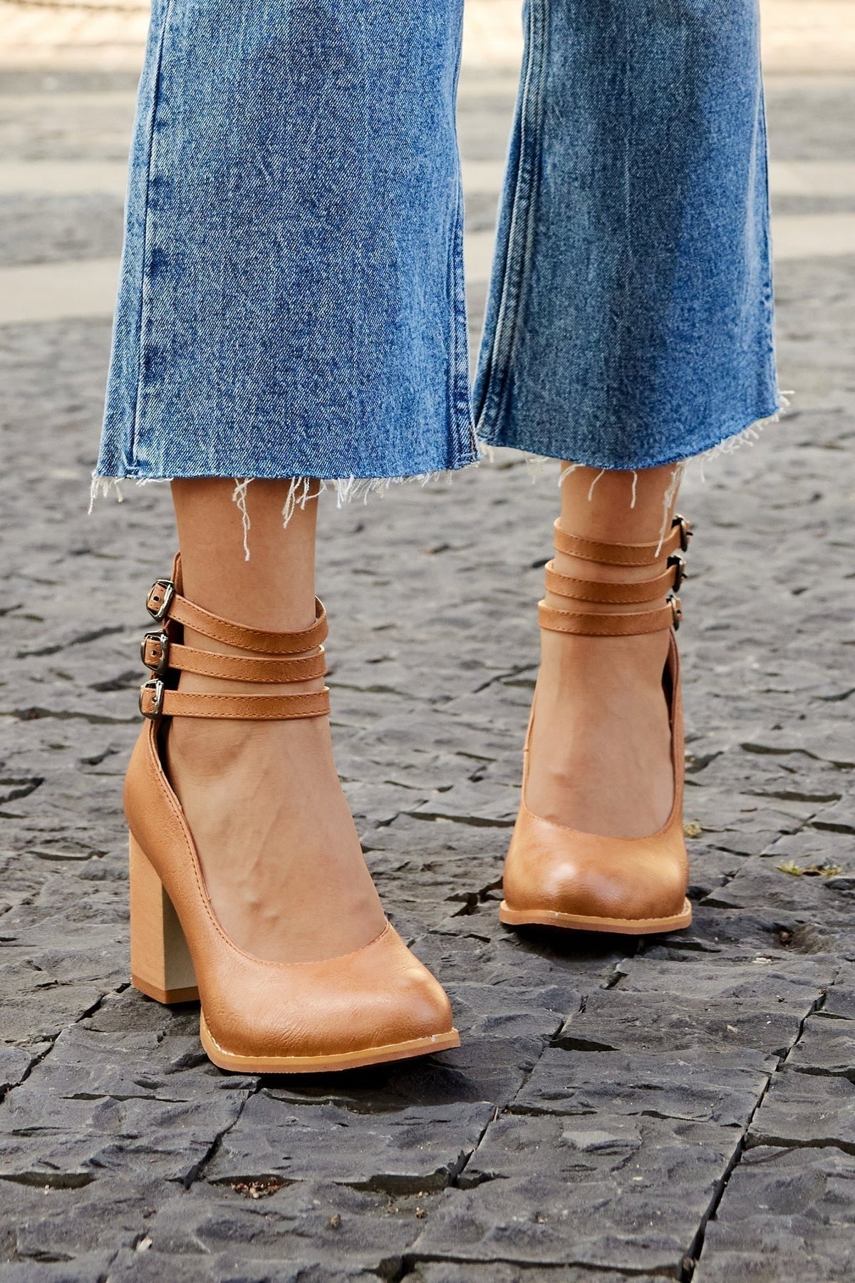 CASILDA™ | SMOOTH SANDALS WITH ANKLE STRAP AND BLOCK HEEL