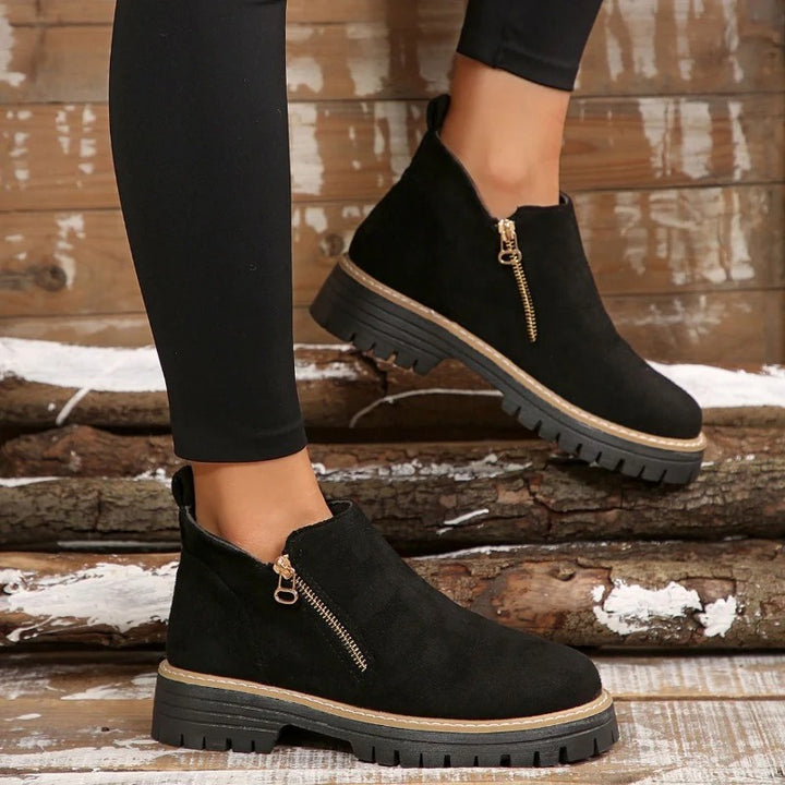 WOMEN'S ANKLE BOOTS WITH ROUND TOE AND SIDE ZIP