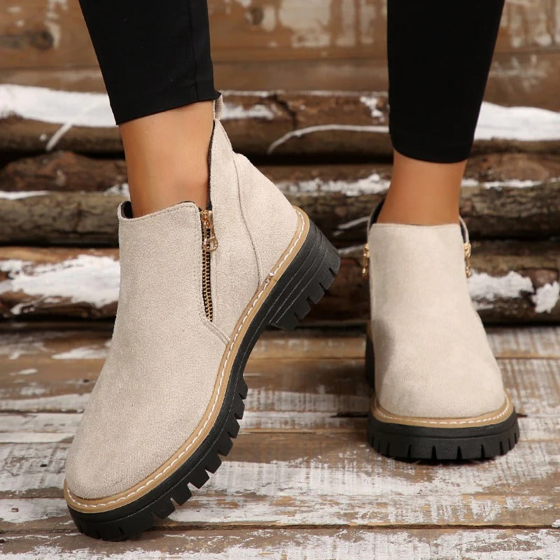 WOMEN'S ANKLE BOOTS WITH ROUND TOE AND SIDE ZIP