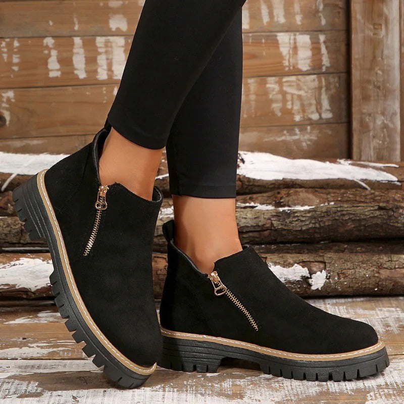 WOMEN'S ANKLE BOOTS WITH ROUND TOE AND SIDE ZIP