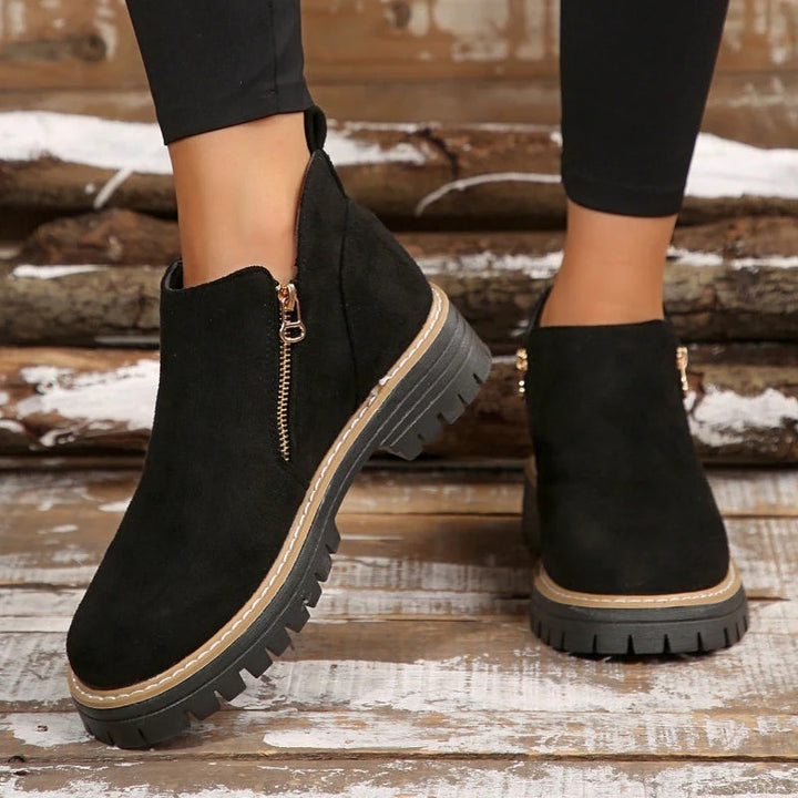 WOMEN'S ANKLE BOOTS WITH ROUND TOE AND SIDE ZIP